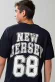 Camiseta oversize azul intensa manga corta con arte college