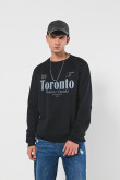 Buzo unicolor oversize cuello redondo con arte college