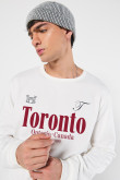 Buzo unicolor oversize cuello redondo con arte college