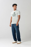 Camiseta college unicolor cuello redondo con contrastes