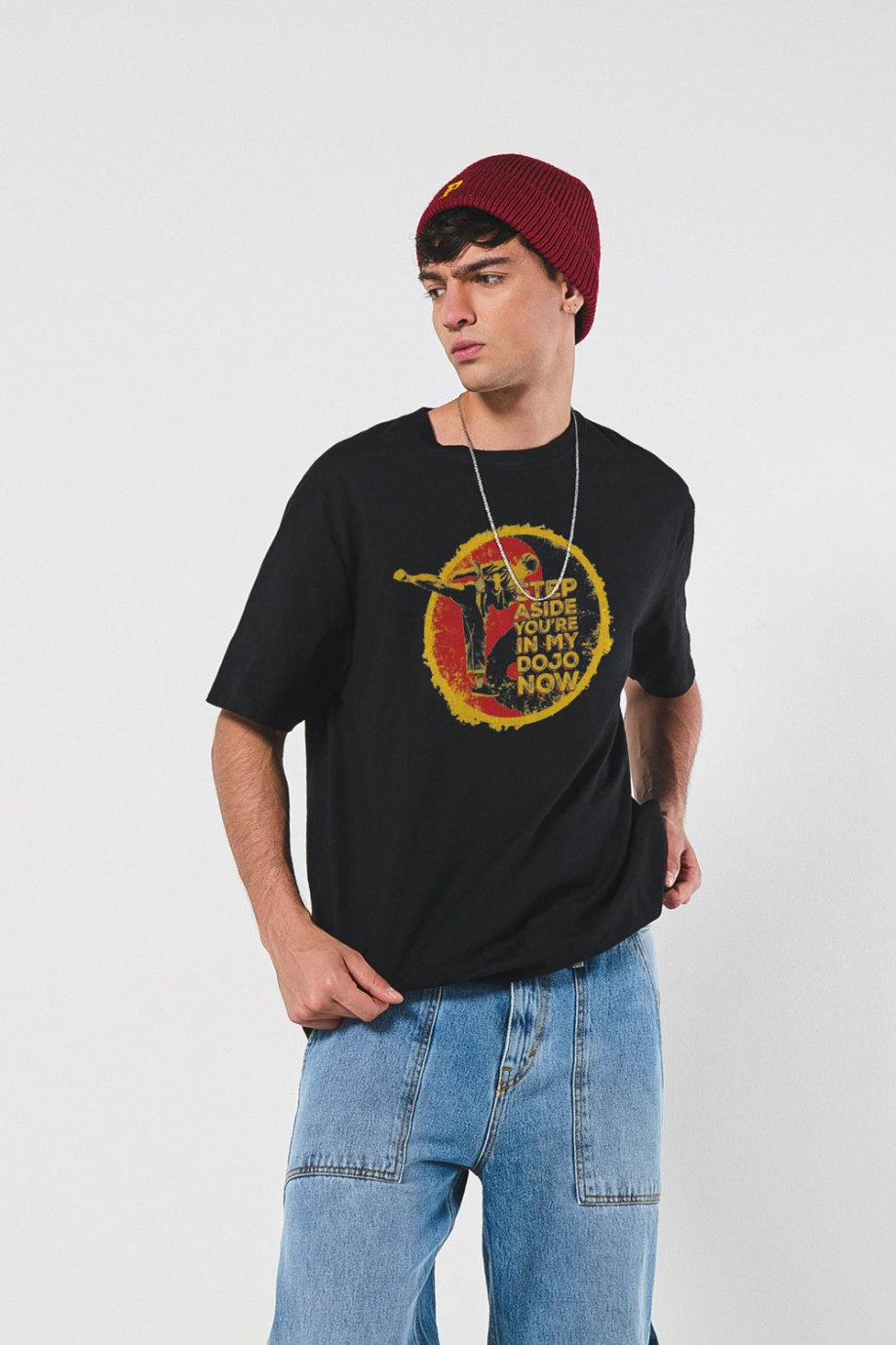 Camiseta oversize unicolor manga corta de Karate Kid