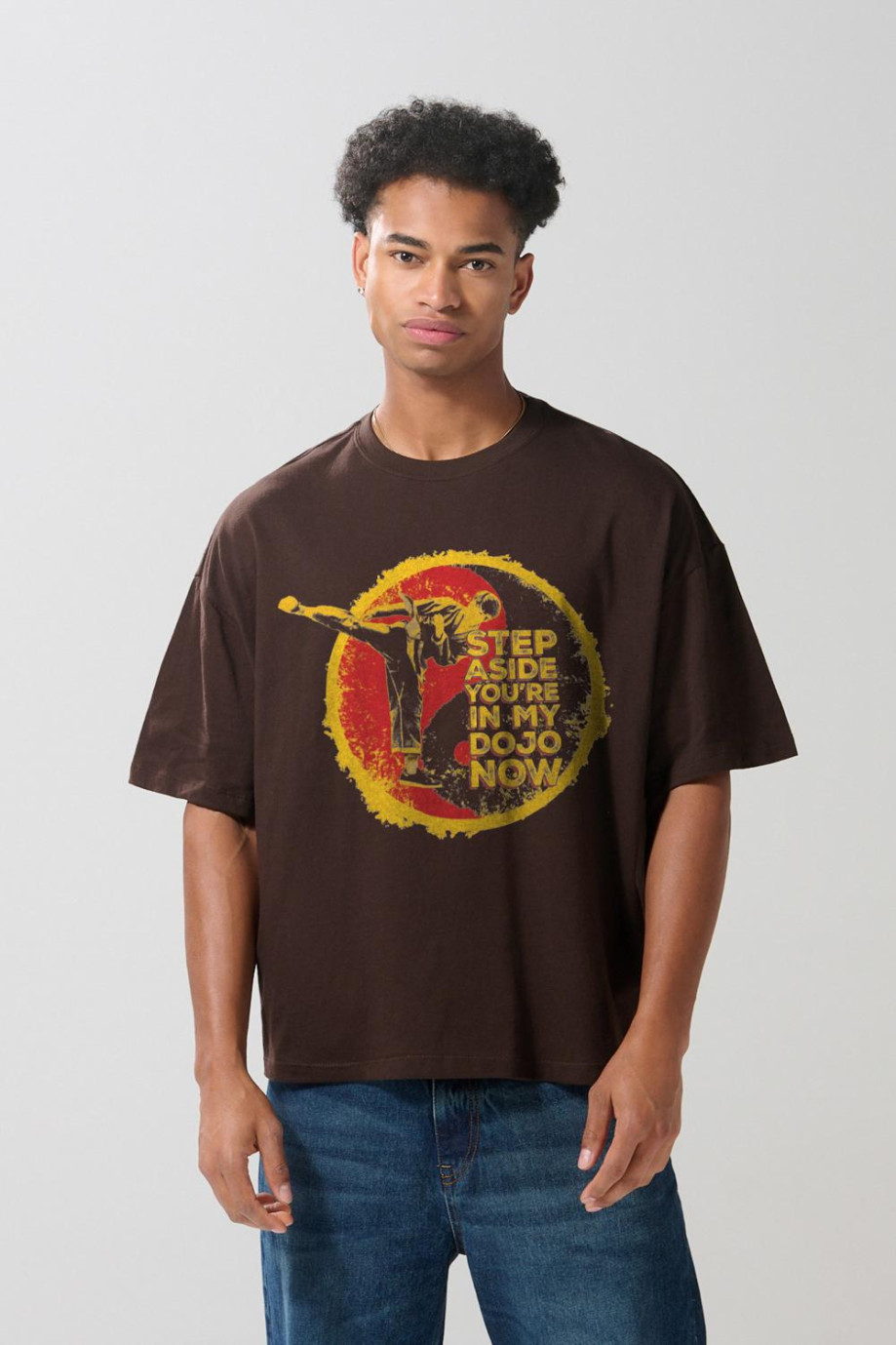 Camiseta oversize unicolor manga corta de Karate Kid