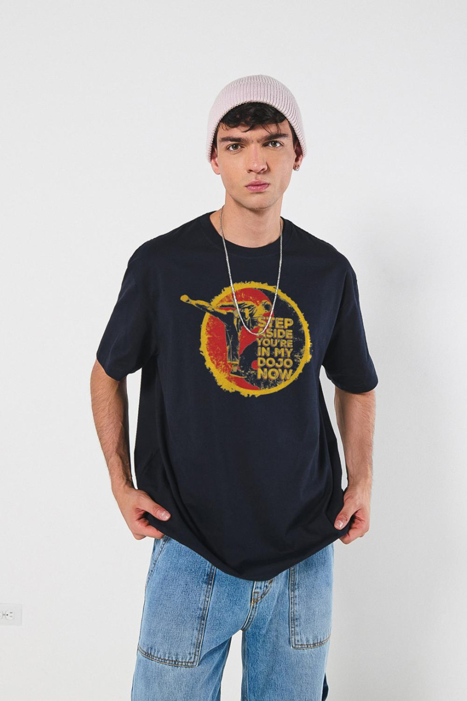 Camiseta oversize unicolor manga corta de Karate Kid