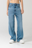 Jean tiro medio baggy azul con bota ancha y bolsillos