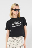 Camiseta unicolor con estampado college crop top