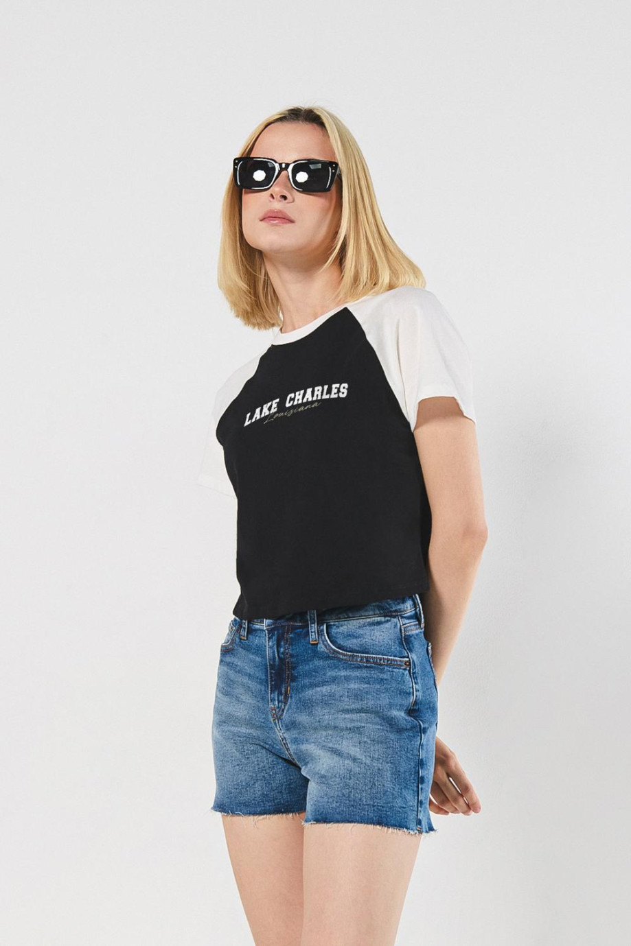 Camiseta college con manga ranglan en contraste unicolor