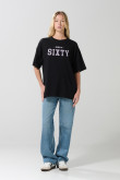 Camiseta oversize cuello redondo unicolor con texto college