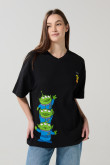 Camiseta oversize cuello V negra con arte de Toy Story