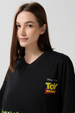 Camiseta oversize cuello V negra con arte de Toy Story