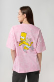 Camiseta oversize rosada tie dye con artes de Los Simpson