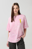 Camiseta oversize rosada tie dye con artes de Los Simpson
