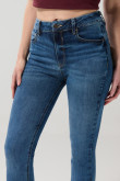 Jean push up tiro alto azul claro con realce y desgastes