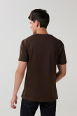 Camiseta en algodón unicolor con bolsillo y manga corta