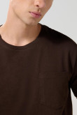 Camiseta en algodón unicolor con bolsillo y manga corta