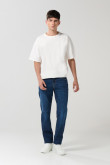 Jean tiro bajo slim ajustado azul oscuro con cremallera