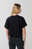 Camiseta unicolor crop top con texto minimalista