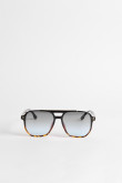Gafas de sol negras tipo piloto con lentes en degradé