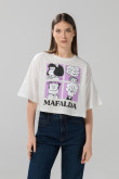 Camiseta crop top oversize crema con diseño de Mafalda