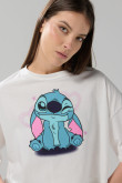 Camiseta crop top crema oversize con arte de Lilo y Stitch