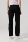 Jean negro straight leg bota recta con tiro alto y bolsillos