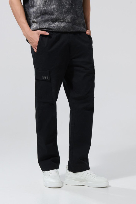 Pantalón en dril cargo unicolor con cintura ajustable