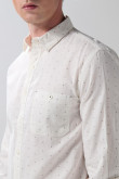 Camisa crema clara manga larga con diseños de mini print