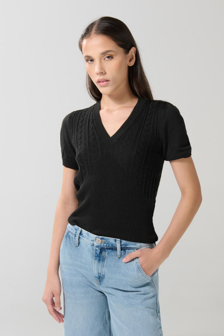 Suéter tejido manga corta negro con cuello V