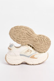 Tenis chunky crema con detalles en contraste kaki.