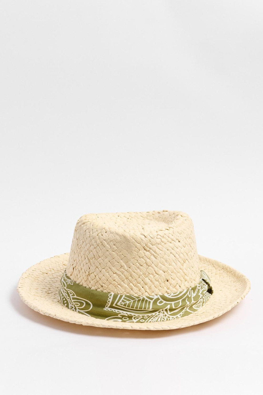 Sombrero Panamá crema claro con pañuelo verde