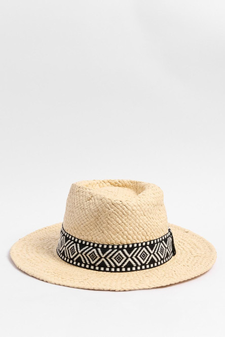 Sombrero Panamá crema con cinto de diseño tribal
