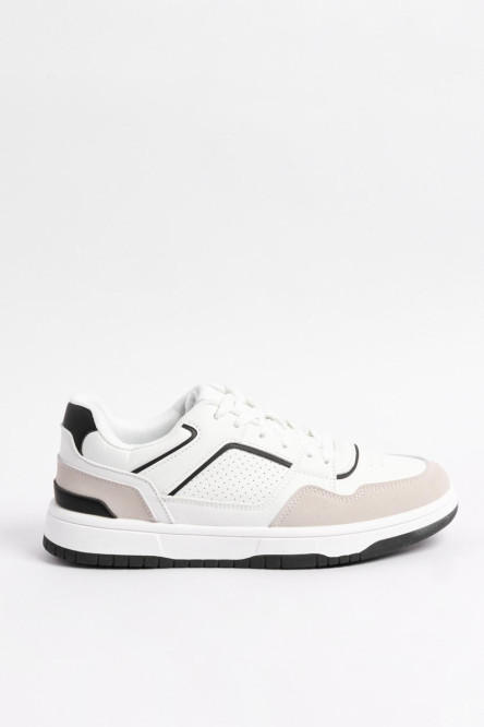Tenis blancos casuales con perforaciones y contrastes