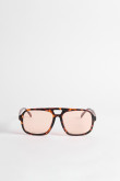 gafas de sol  de marco piloto en color café con efecto nacarado.