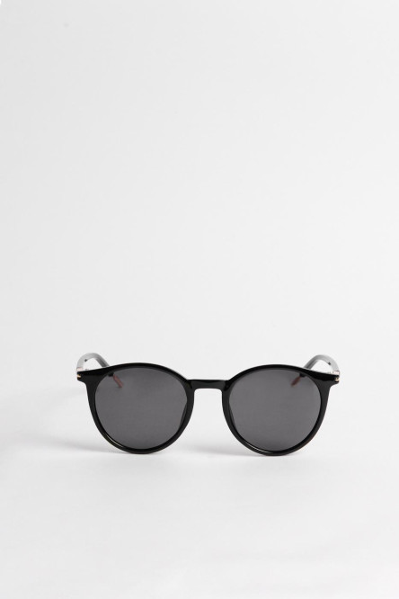 Gafas de sol negras con marco redondo liviano