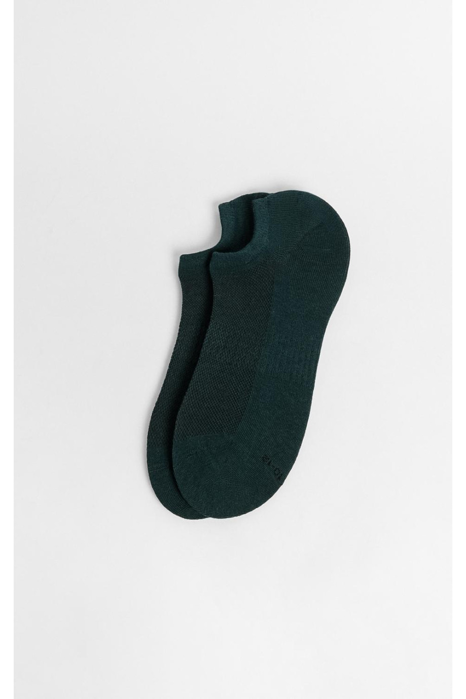 Medias invisibles unicolores con finas texturas acanaladas