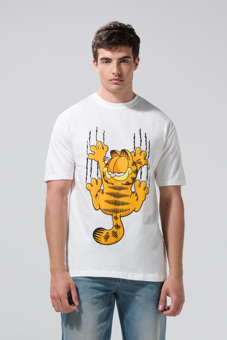 Camiseta crema clara de Garfield cuello redondo