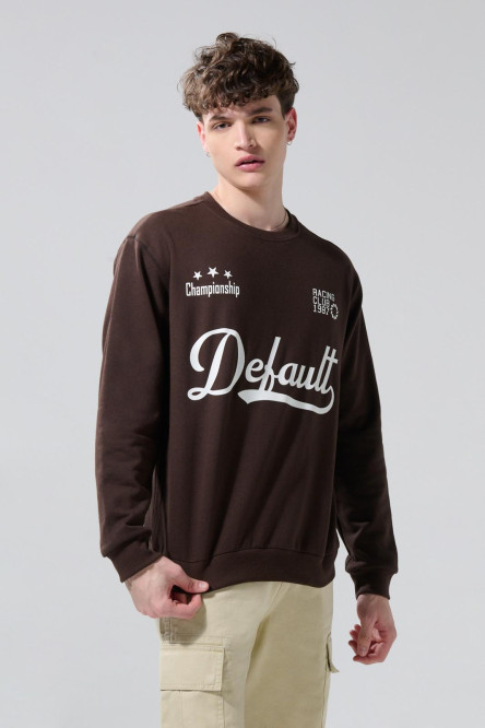 Buzo cuello redondo café oscuro con diseño college