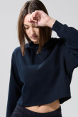 Buzo azul intenso crop top con cuello redondo