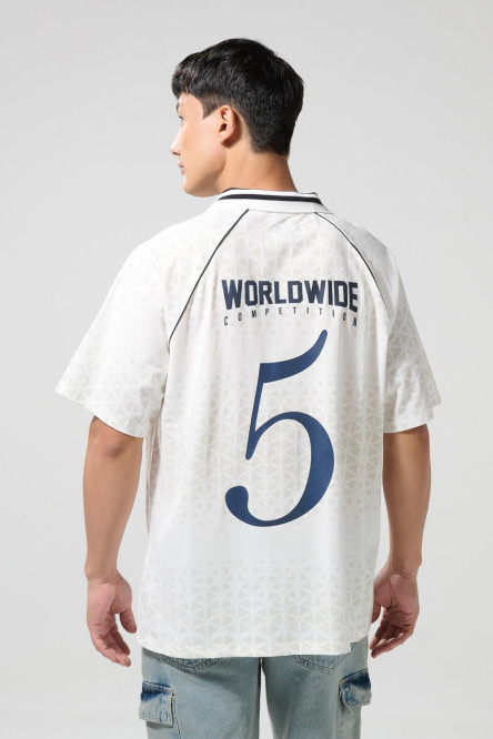 Camiseta oversize college crema con manga ranglan