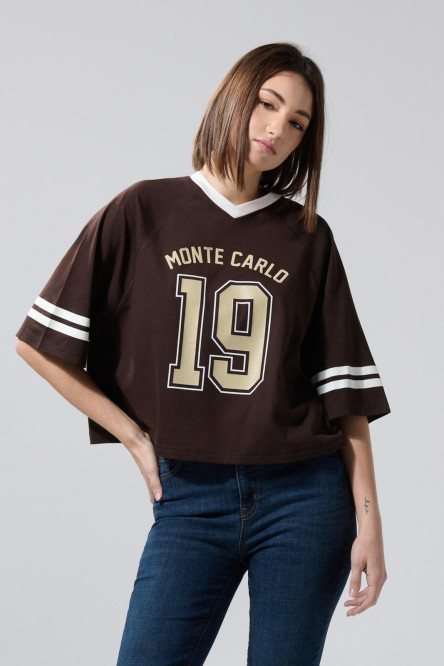 Camiseta café crop top college con manga ranglan oversize