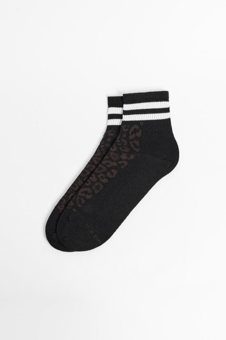 Medias unicolores cortas con rayas y diseños de animal print