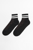 Medias unicolores cortas con rayas y diseños de animal print
