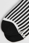 Medias unicolores tipo tobilleras con contrastes y rayas