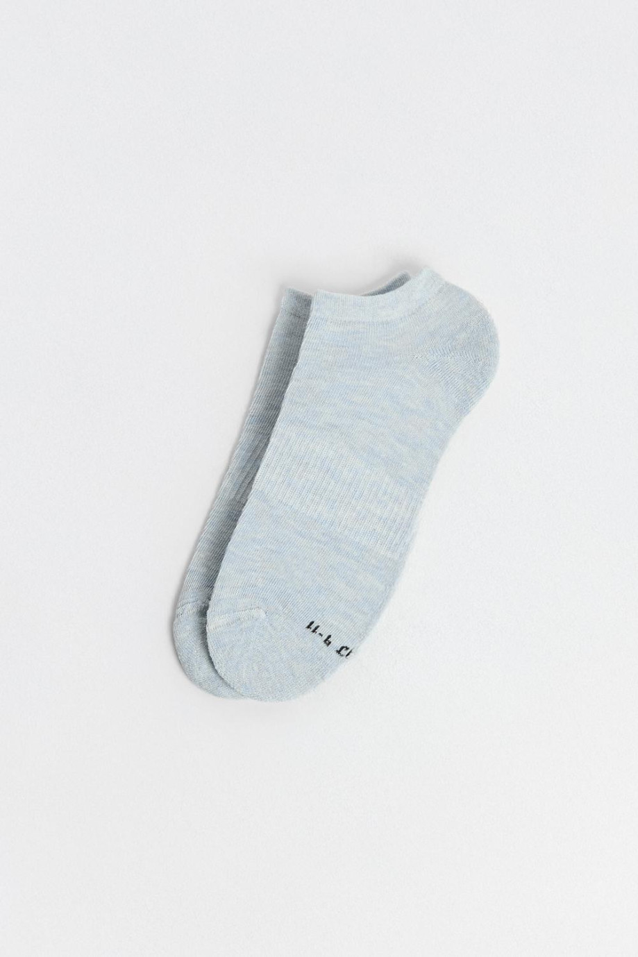 Medias unicolores tobilleras con texturas y ajuste localizado