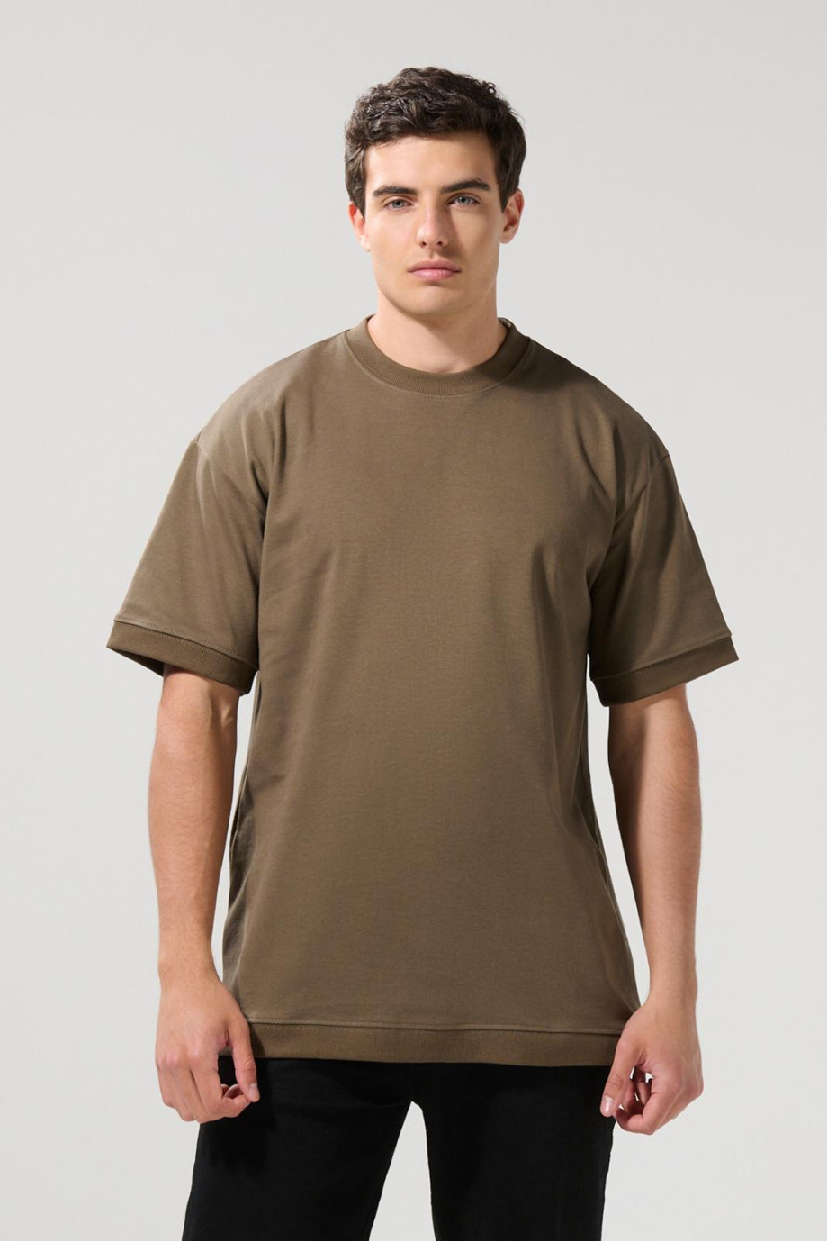 Camiseta oversize en algodón pesado unicolor manga corta