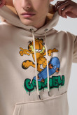 Buzo con capota kaki claro y estampado de Garfield