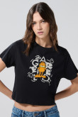 Camiseta crop top negra con estampado de Garfield