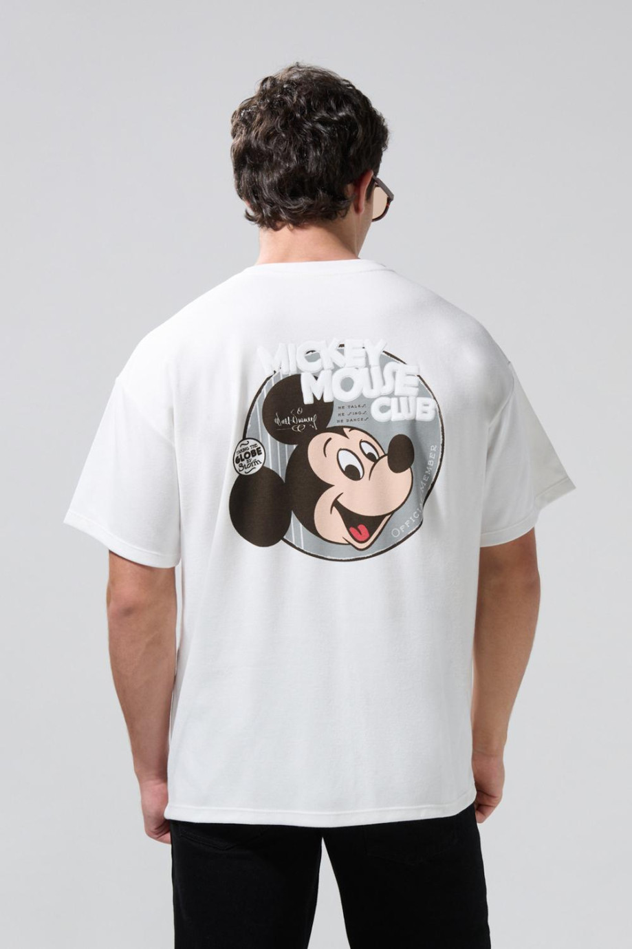 Camiseta crema clara oversize de Mickey con cuello redondo