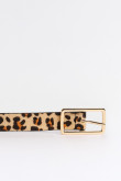 Cinturón femenino, animal print con hebilla metálica.