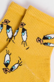Medias amarillas cortas con diseño de Looney Tunes
