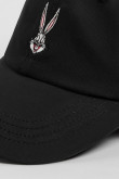 Cachucha beisbolera negra con bordado de Looney Tunes